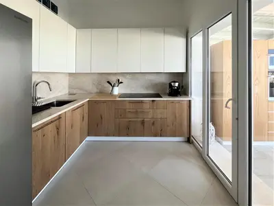 Cucina o angolo cottura di Luxury sea view home at only 4-min walk to beach