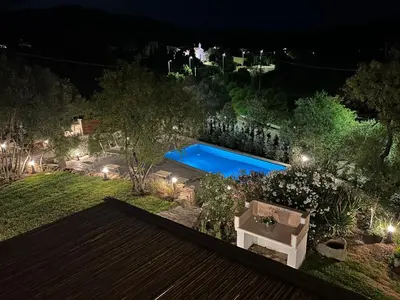Piscina di Villa Aromata o nelle vicinanze