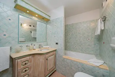Bagno di Appartamento Via Sardegna