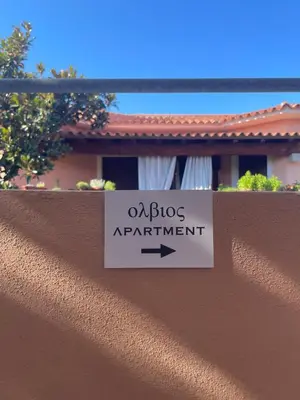 Certificato, attestato, insegna o altro documento esposto da Olbios Apartment