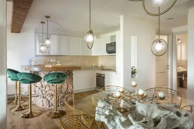Cucina o angolo cottura di Ampia casa sul mare con meravigliosa vista - Aurea Beach House