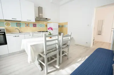 Cucina o angolo cottura di Appartamento “Libeccio” a 300m dalla spiaggia