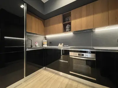 Cucina o angolo cottura di Superior 1BR Apartment - Fully Renovated & Equipped - Prime Centre location - Garibaldi#2 - Parking