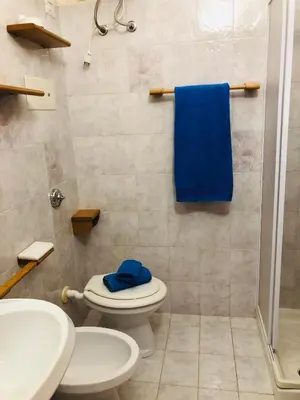 Bagno di Villetta Bouganville vista mare