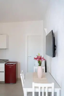 Cucina o angolo cottura di MONOLOCALE STUDIO Mirko