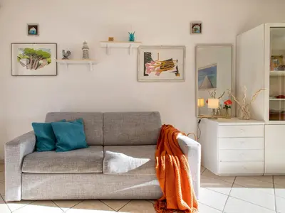 Area soggiorno di Apartment CSB - 11-A - Baia de Bahas by Interhome