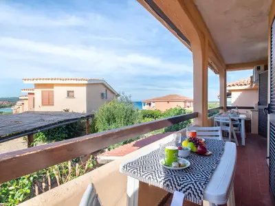 Balcone o terrazza di Apartment F4 - F2- Baia de Bahas by Interhome