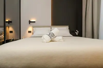 Letto o letti in una camera di 2BR Luxurious Designer holiday Apartment - Azulis1 - Garden - FREE Parking
