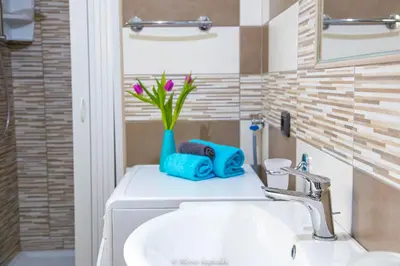 Bagno di Casa Mary, a pochi passi dal mare IUN R9437