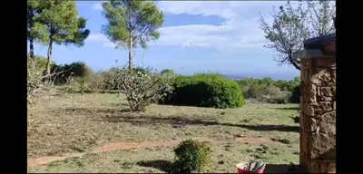 Paesaggio naturale nelle vicinanze della villa