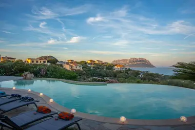 Paesaggio naturale nelle vicinanze della villa