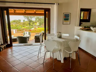 Balcone o terrazza di Pearl Home - Sea View and 10 min from La Cinta and Lu Impostu Beach