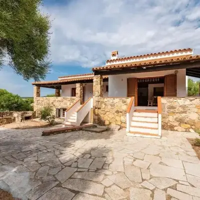 Pittulongu Villa near Rocce Beach for 4