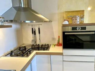 Cucina o angolo cottura di Punta Est Trilocale Stupenda Vista Mare