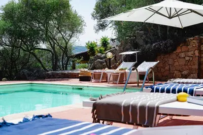 Piscina di Villa Azzurra , piscina, parcheggio e vista mare o nelle vicinanze