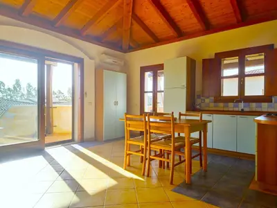 Planimetria di Mikè House- Appartamento con balcone a Sos Alinos
