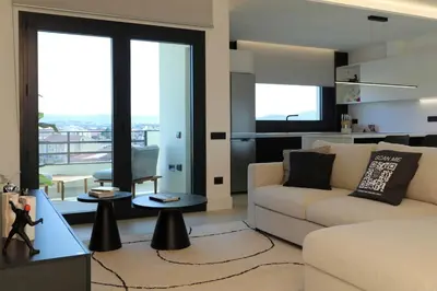 Area soggiorno di Luxurious High-End 2BR Penthouse - Terrace - Great view - Parking - Historical Centre