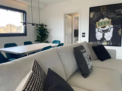 Area soggiorno di Luxurious High-End 2BR Penthouse - Terrace - Great view - Parking - Historical Centre