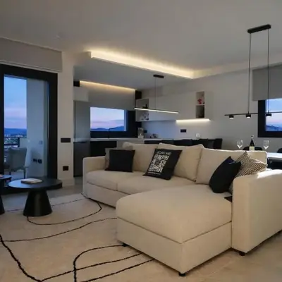 Luxurious High-End 2BR Penthouse - Terrace - Great view - Parking - Historical Centre