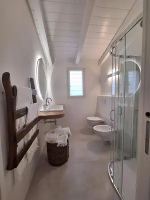 Bagno di Luxury House & Spa in Baia Turchese con idromassaggio privato