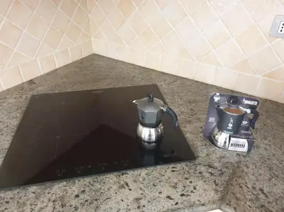 Set per la preparazione di tè e caffè presso Villa Lentischio