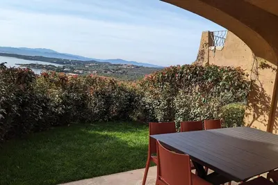 Paesaggio naturale nelle vicinanze della casa vacanze