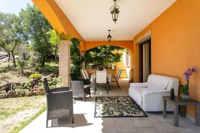 Giardino di VILLA Piera SOS ARANZOS -Golfo Aranci Sea View-