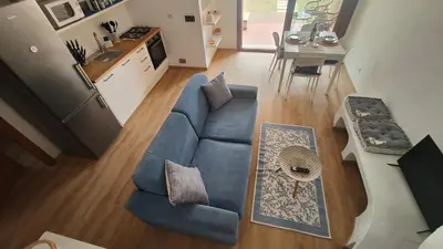 Cucina o angolo cottura di APPARTAMENTO San TEODORO