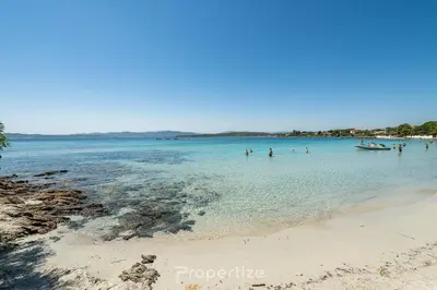 Paesaggio naturale nelle vicinanze della villa