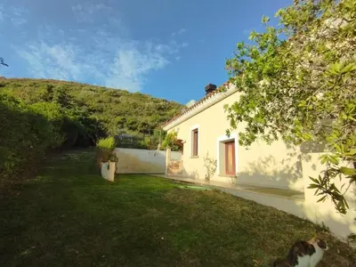 Paesaggio naturale nelle vicinanze della casa vacanze