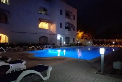 Piscina di Ila La Caletta o nelle vicinanze