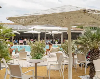 Piscina di Zeta Club San Teodoro Le Rose o nelle vicinanze