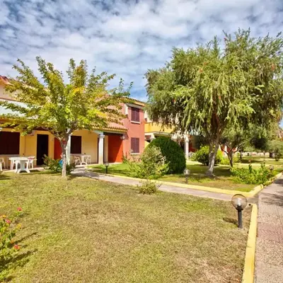 Residence with swimming-pool in Ottiolu just 250 mt from the sea