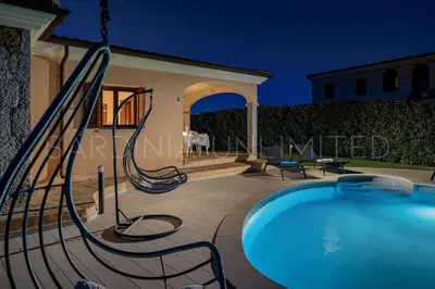 Piscina di Villa Carula with private pool o nelle vicinanze