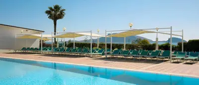 Piscina di Hotiday Golfo Aranci o nelle vicinanze