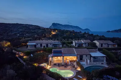 Paesaggio naturale nelle vicinanze della villa
