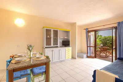 Cucina o angolo cottura di Golfo Aranci Apartments With Ac