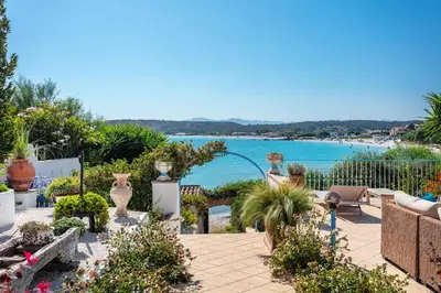 Paesaggio naturale nelle vicinanze della casa vacanze