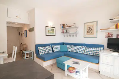 Area soggiorno di Il Vecchio Faro A37 Close To The Beach - Happy Rentals