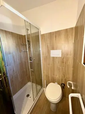Bagno di Grazioso trilocale a Porto Ottiolu