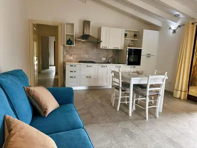 Cucina o angolo cottura di CASA SAS ENAS trilocale indipendente -Ammentos Posada -