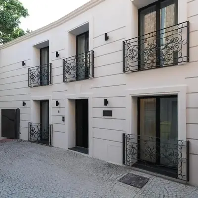Spacious & Luxurious - Fully Renovated & Equipped 2BR Suite - Historical Centre