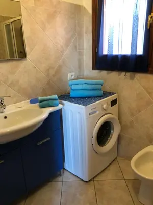 Bagno di Bilocale Miramare