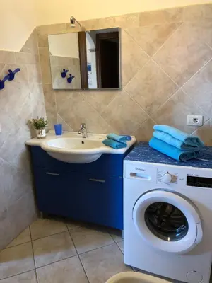Bagno di Bilocale Miramare