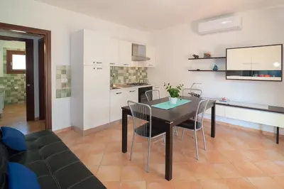 Cucina o angolo cottura di Appartamento vicino alla spiaggia -G-