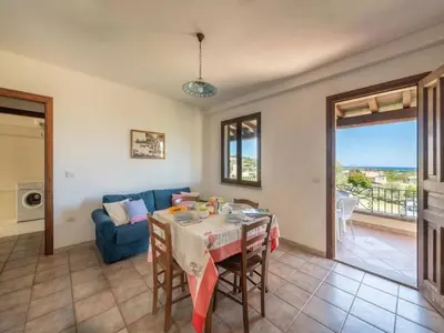 Area soggiorno di Holiday home near La Caletta beaches