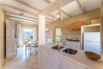 Cucina o angolo cottura di Relaxing BaiaDeBahas 1BedApt Bilo4 sleeps 4
