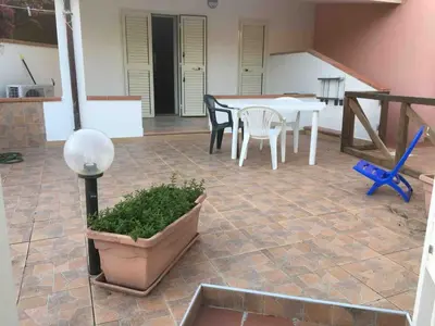Patio o area all'aperto di Apartment San Giovanni 300mt from the beach