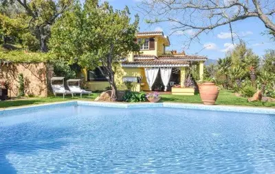 Piscina di GreenVilla o nelle vicinanze