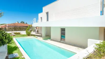 Piscina di GuestHost - Amazing Apartment o nelle vicinanze